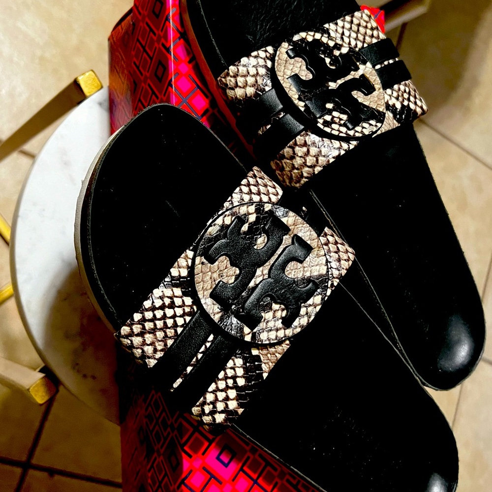 Tory Burch slide